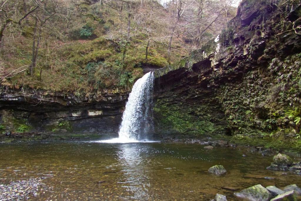 Mellte Avenue - Waterfalls House Pontneddfechan 外观 照片