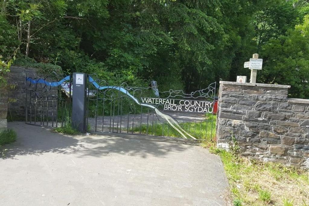 Mellte Avenue - Waterfalls House Pontneddfechan 外观 照片